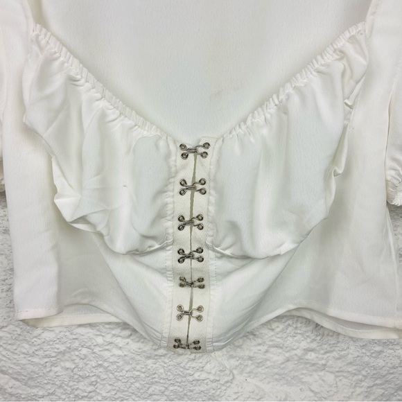 NWOT RUE 21 white corset front puff sleeve cropped shirt size large - Picture 3 of 14